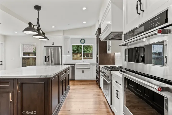 1096 Canyon View Drive, La Verne, California 91750