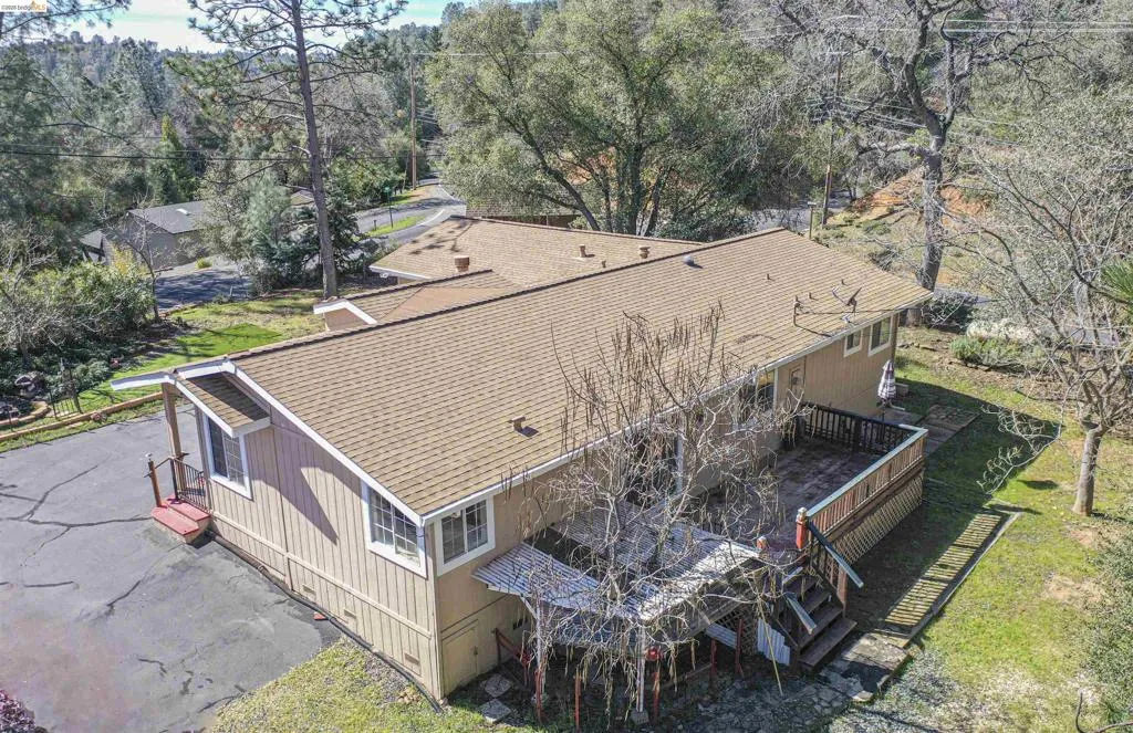 12690 Mueller Dr, Groveland, California 95321 — photo 5