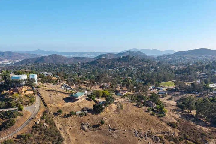 11687 Valle Vista Rd, Lakeside, California 92040