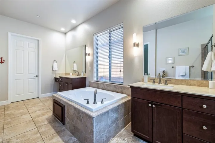 5796 N San Miguel, Fresno, California 93723