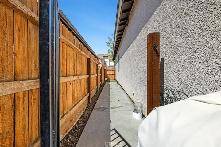 5796 N San Miguel, Fresno, California 93723