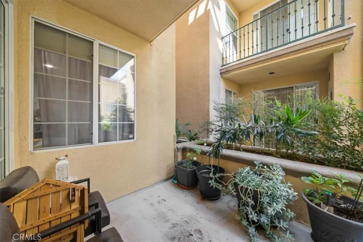 17809 Halsted 117, Northridge, California 91325