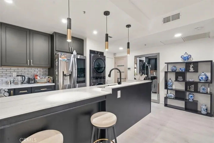 17809 Halsted 117, Northridge, California 91325