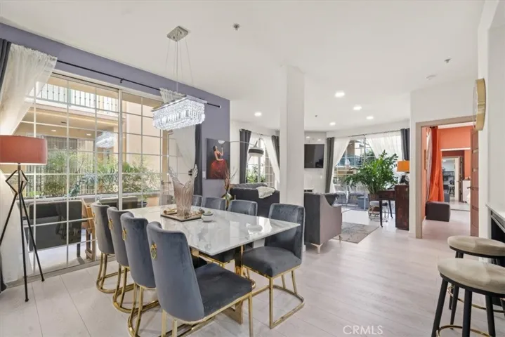 17809 Halsted 117, Northridge, California 91325
