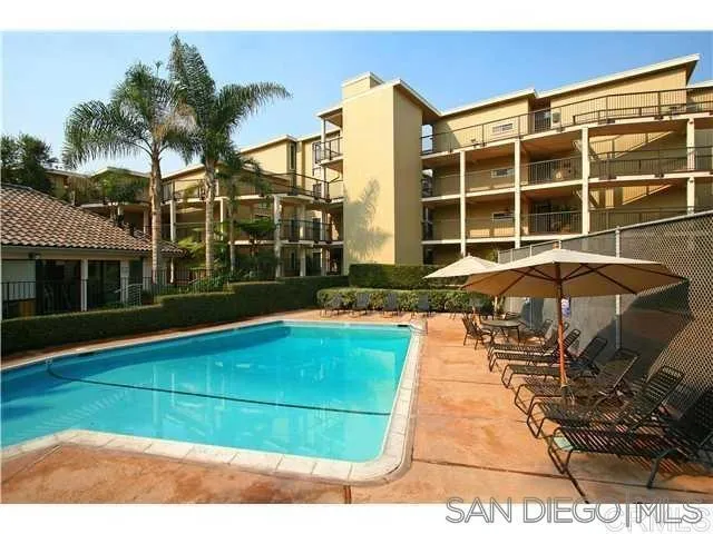 2130 Vallecitos 144, La Jolla, California 92037