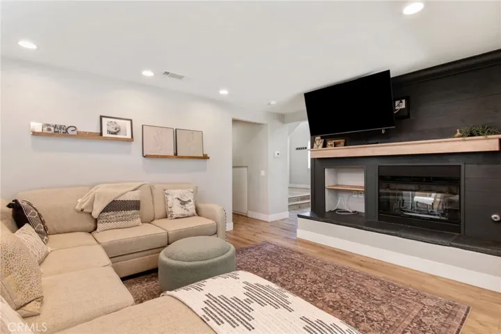 40456 Windsor, Temecula, California 92591