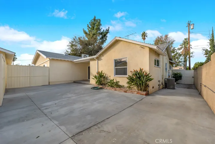 7758 Mason Avenue, Winnetka, California 91306