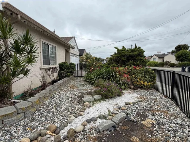 14631 Rollins St, San Leandro, California 94579