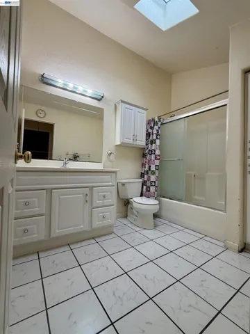 14631 Rollins St, San Leandro, California 94579