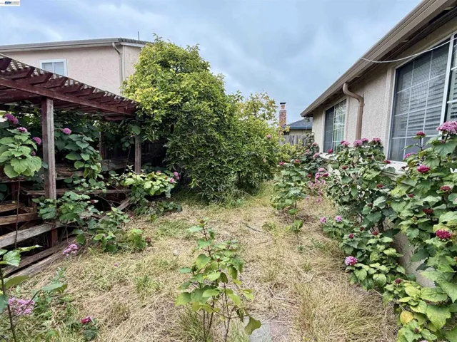 14631 Rollins St, San Leandro, California 94579
