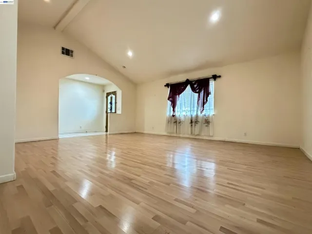 14631 Rollins St, San Leandro, California 94579
