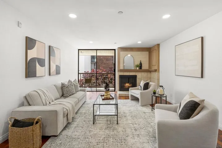 750 State 202, San Diego, California 92101