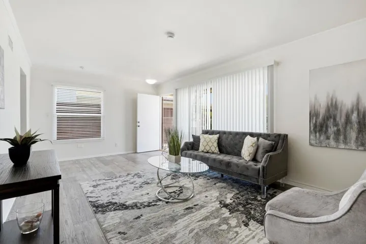 5422 Waring, San Diego, California 92120
