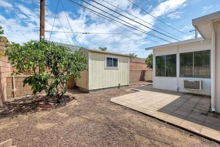 5422 Waring, San Diego, California 92120