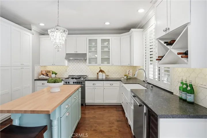 This well appointed kitchen has all the upgrades and design features.