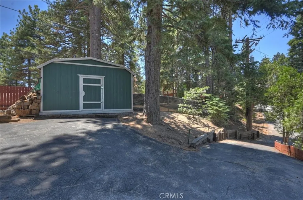 Shed at driveway