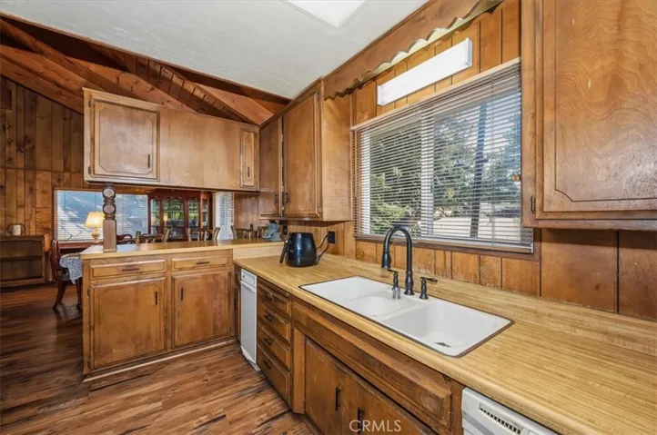 31175 All View, Running Springs, California 92382