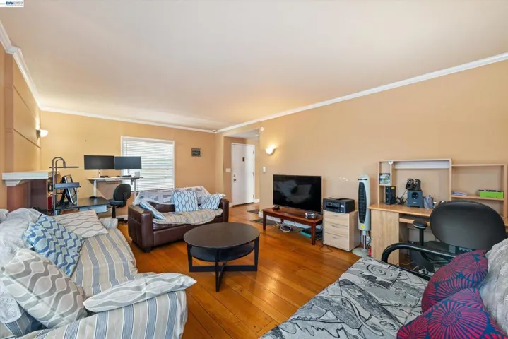 3521 Pierson Street, Oakland, California 94619