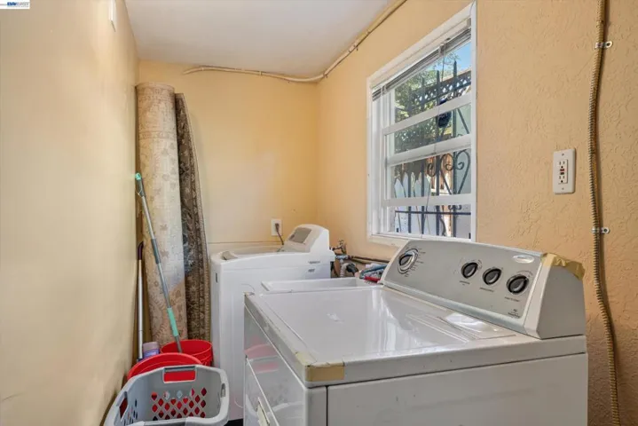 3521 Pierson Street, Oakland, California 94619