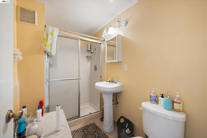 3521 Pierson Street, Oakland, California 94619