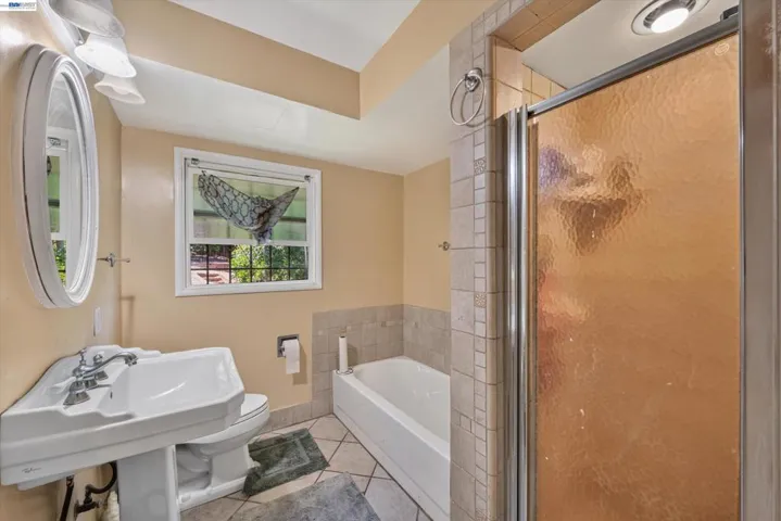 3521 Pierson Street, Oakland, California 94619