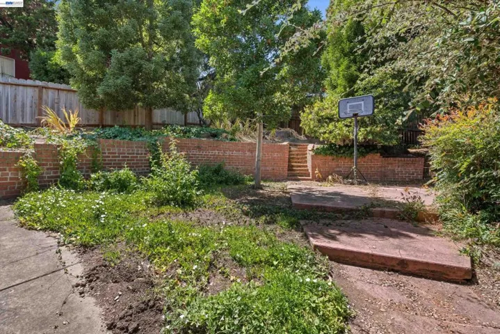 3521 Pierson Street, Oakland, California 94619