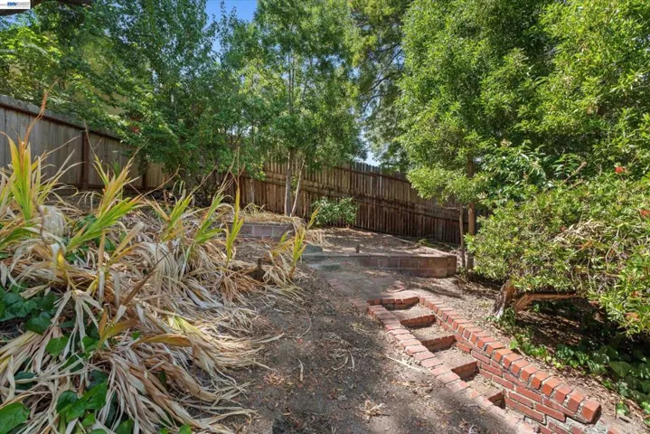 3521 Pierson Street, Oakland, California 94619