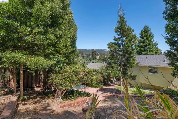 3521 Pierson Street, Oakland, California 94619