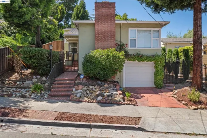 3521 Pierson Street, Oakland, California 94619