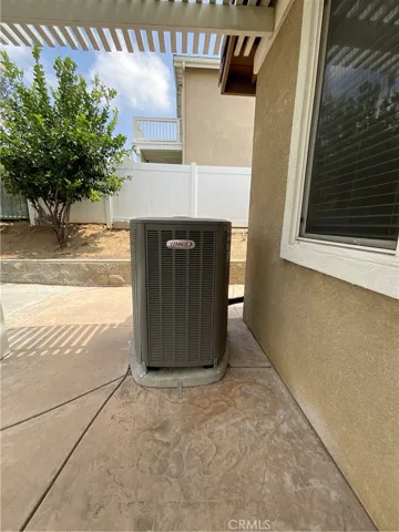 7142 Hidden Court, Highland, California 92346