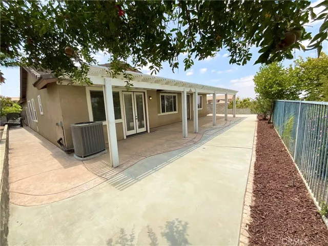 7142 Hidden Court, Highland, California 92346