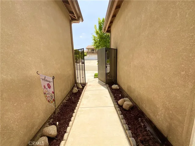 7142 Hidden Court, Highland, California 92346