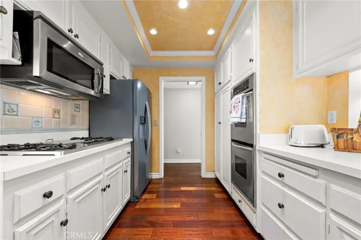 16391 Maruffa Circle, Huntington Beach, California 92649