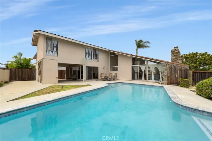 16391 Maruffa Circle, Huntington Beach, California 92649