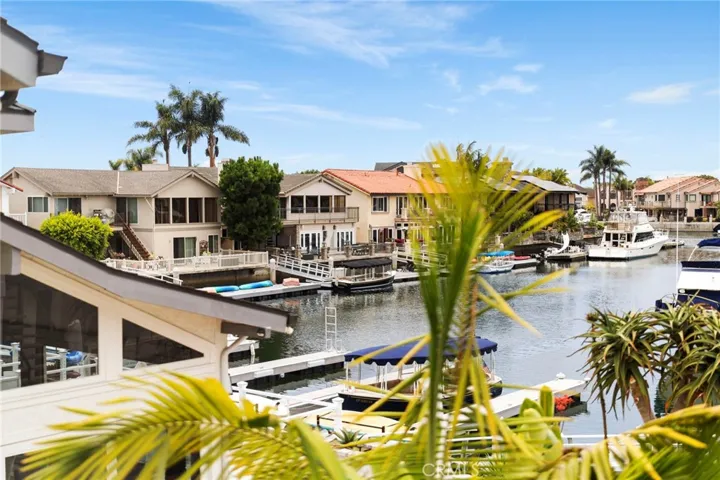 16391 Maruffa Circle, Huntington Beach, California 92649