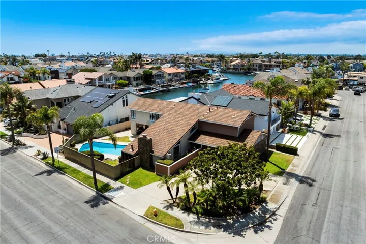 16391 Maruffa Circle, Huntington Beach, California 92649