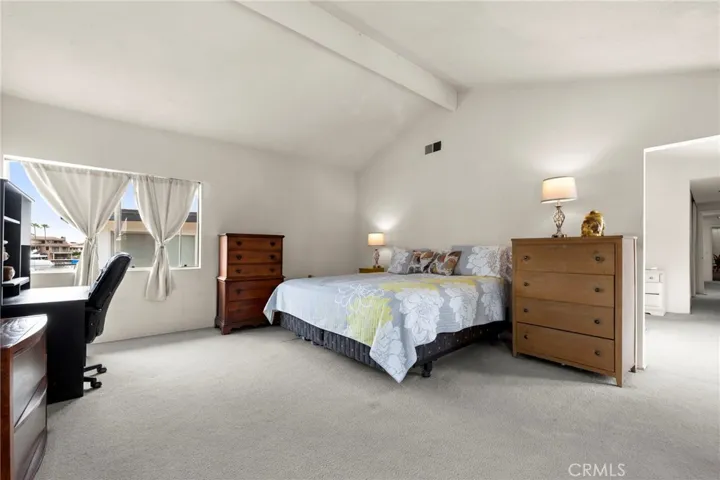 16391 Maruffa Circle, Huntington Beach, California 92649