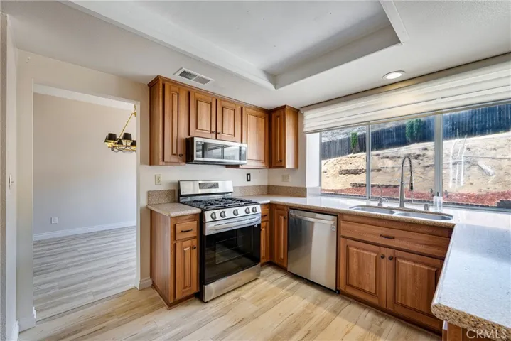 734 Morita, Corona, California 92879