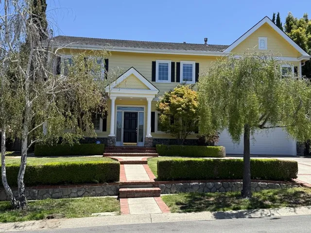 49 W Summit Drive, Redwood City, California 94062
