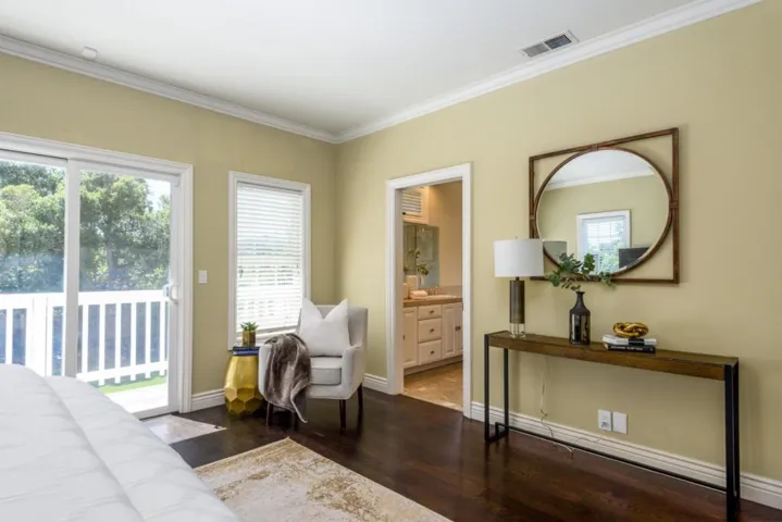 49 W Summit Drive, Redwood City, California 94062