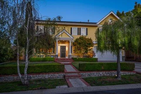 49 W Summit Drive, Redwood City, California 94062
