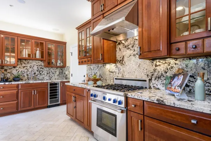 49 W Summit Drive, Redwood City, California 94062