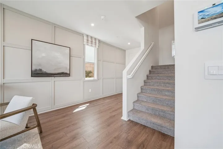 MODEL HOME