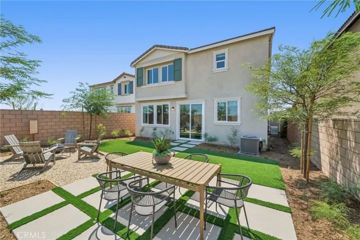 MODEL HOME BACK YARD