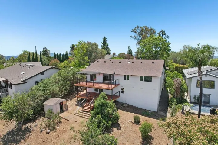 1329 Park Hill Lane, Escondido, California 92025