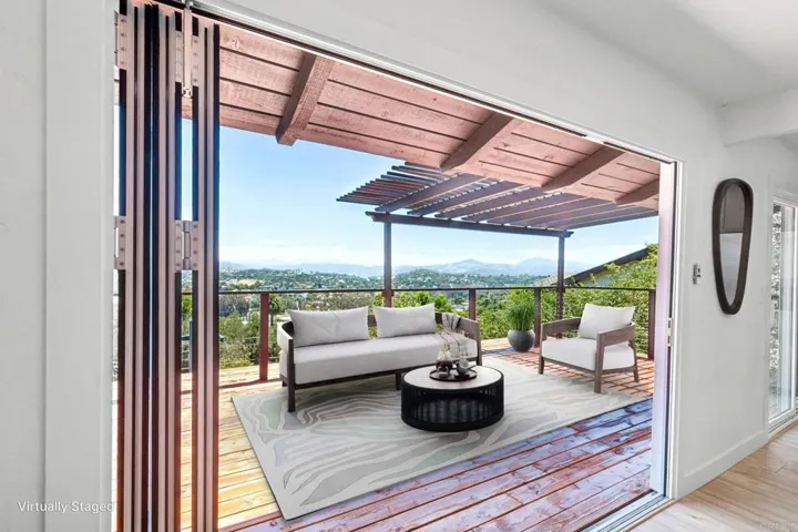 1329 Park Hill Lane, Escondido, California 92025
