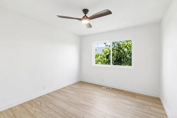 1329 Park Hill Lane, Escondido, California 92025