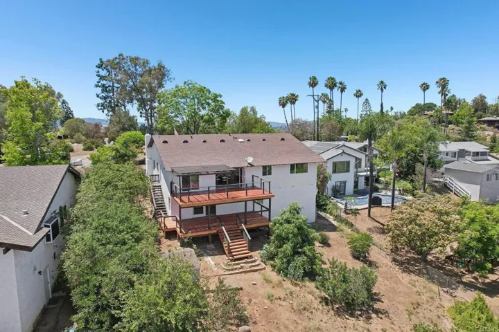 1329 Park Hill Lane, Escondido, California 92025