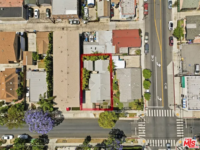 933 Walnut Avenue, Long Beach, California 90813