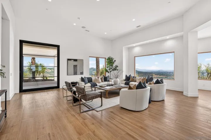 2297 Sunshine Mountain Rd, San Marcos, California 92069